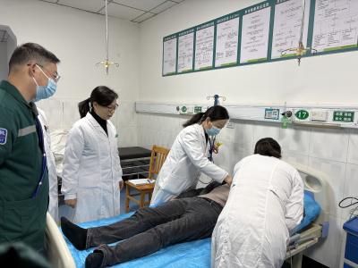 问安镇中心卫生院：筑牢生命防线 锤炼急救精兵