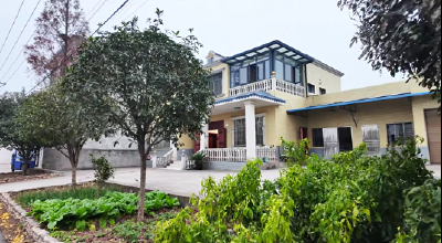 百里洲镇开展“巾帼有约 今日到我家”美丽庭院探寻活动