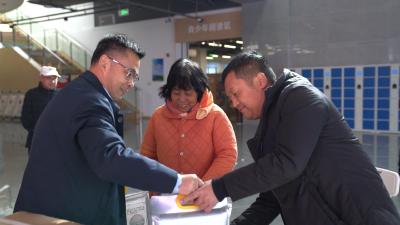 枝江：暖冬相伴 为残疾人家庭圆梦“微心愿”