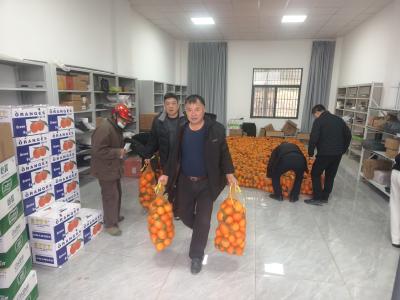 市纪委监委携手顾家店镇蔡家溪村开展助农消费活动