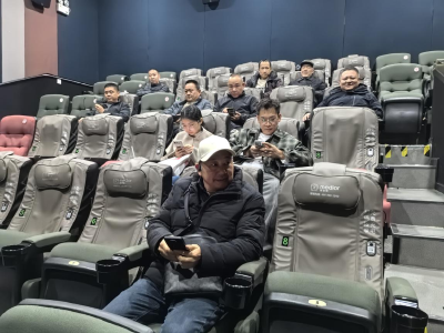 枝江市军休所组织军休干部开展红色观影活动