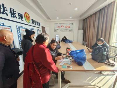 顾家店镇开展老年人免费眼科义诊活动