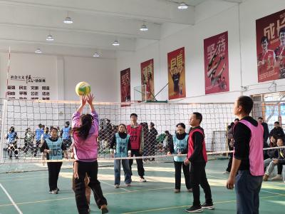 百里洲镇首届气排球比赛即将开幕