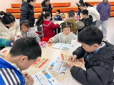 巧手制天平 称量科学趣