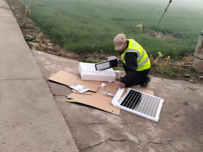 百里洲镇：爱心点亮乡路 温情反哺桑梓