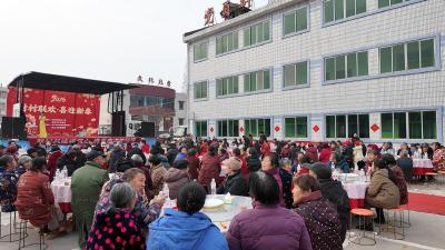 马家店街道宝筏寺村：文艺汇演迎新春 邻里欢聚话团圆
