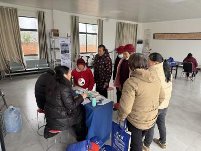 顾家店社区开展关爱眼健康义诊活动