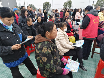 “村晚”赛场齐欢腾 禁毒宣传护平安