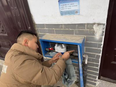 热线不打烊 温情伴归途 12345热线守护返乡人的团圆路