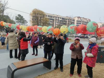 马家店街道谦泰吉社区：便民迎新春 温情暖邻里