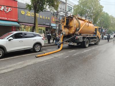 七星台社区：疏通下水道 畅通居民心