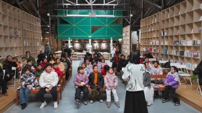 百里洲岛上书店“魔法嗓音”课开讲啦