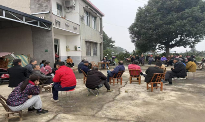 干净整洁迎新春 同心共建美家园