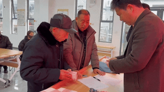 现场发钱啦！枝江这里分红超100万元