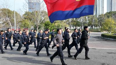 枝江市公安局举行2026年迎春长跑活动