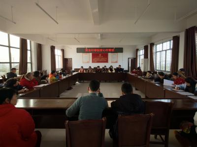 董市镇黄金村：青春力量赋能少儿多彩寒假