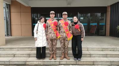 顾家店镇两名优秀青年光荣入伍