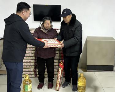 仙女镇青狮村：情系桑榆暖人心 楚商助力敬老情