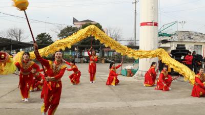 问安镇开展民俗大拜年活动