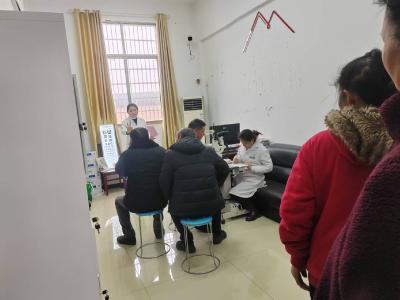 七星台镇王家店村开展眼科义诊 眼健康服务进乡村