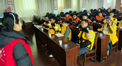 “骑”心向党聚合力 共治共建暖家园