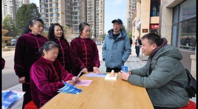 马家店街道白鸭寺社区：践行雷锋精神，共绘幸福底色