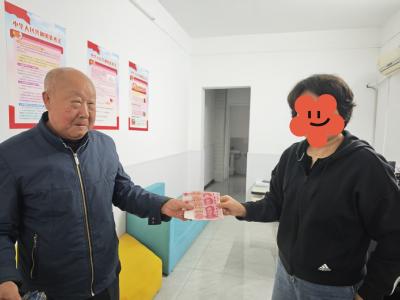 枝江三位老党员爱心捐赠传递温情