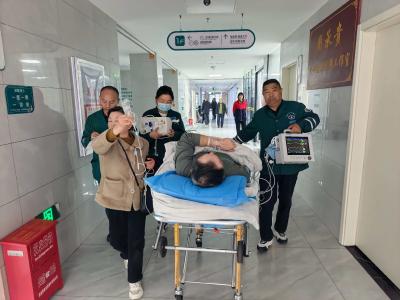 安福寺镇中心卫生院成功救治一名急性心梗患者
