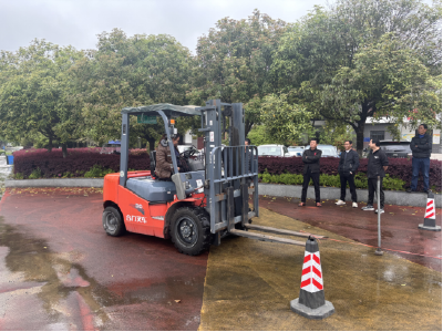 安福寺镇开展叉车技能培训 赋能居民就业新路径