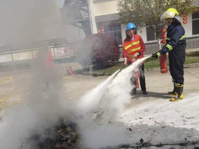 问安镇开展养老机构消防演练 筑牢安全防护网