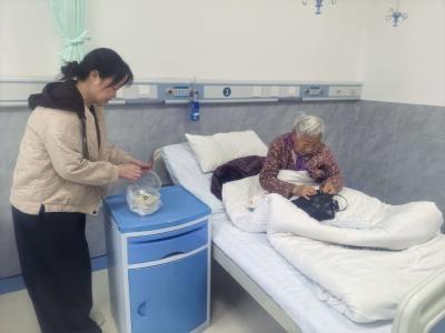 百里洲镇：一碗热面条，藏着卫生院里最动人的温情