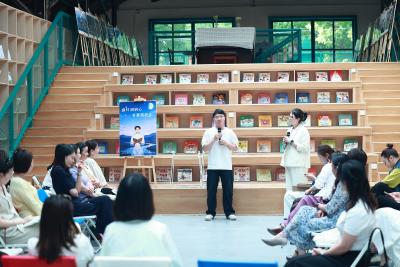 从“白衣战士”到“书香读者”：一场为护理骨干“充电蓄能”的岛上读书会