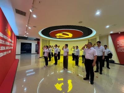 枝江市殡仪馆组织参观廉政教育中心