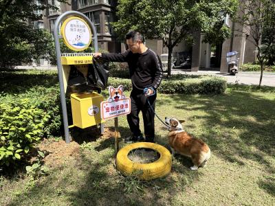 白鸭寺社区巧设“便便箱” 撬动文明养犬“大治理”
