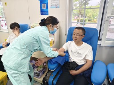 热血传爱心 医者显担当 