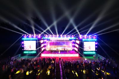 枝江市枫林月季园举办音乐嘉年华 激活乡村夜经济