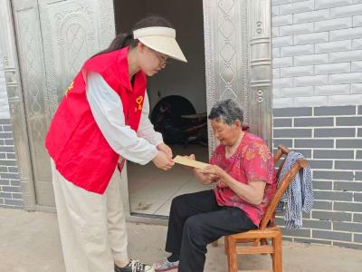 粽香迎端午 关怀暖民心
