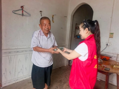 粽香送温情 关爱暖人心