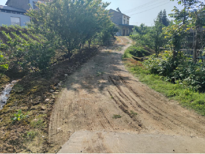 硬化入户便民路 铺就乡村幸福途