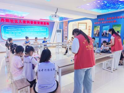 指尖启创意 粘土育童心
