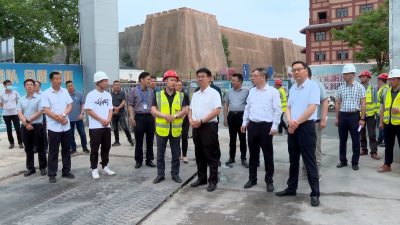 V视 | 市委书记孟艳清督办重大民生项目建设暨市政府“十件实事”工作