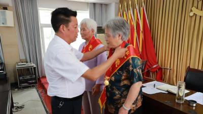 光荣在党50年 践行初心感党恩