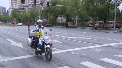 枣阳市公安局交警大队：强降雨来袭，坚守一线保障道路畅通