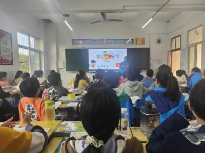 刘升中学开展食品安全教育宣传周活动