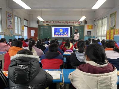 枣阳市兴隆镇中心小学开展消防应急疏散演练