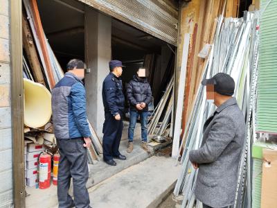 枣阳警方开展板材建筑行业消防安全宣传