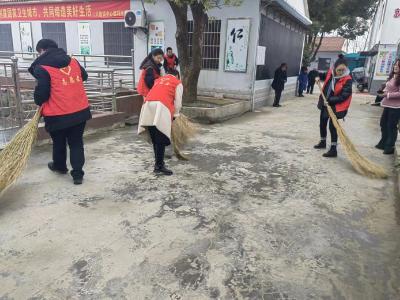 爱在雷锋日 情暖福利院