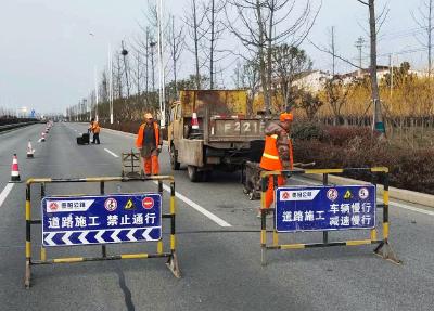 枣阳市公路部门掀起春季公路养护高潮