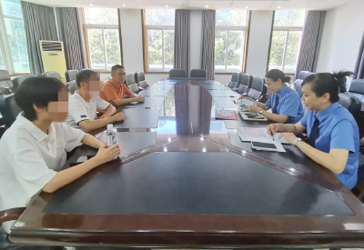 “检察官，我收到大学录取通知书了”