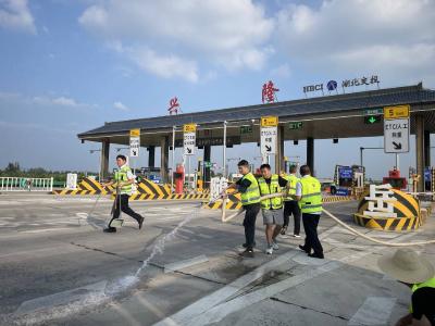 多措并举迎国庆  保畅护航暖旅程